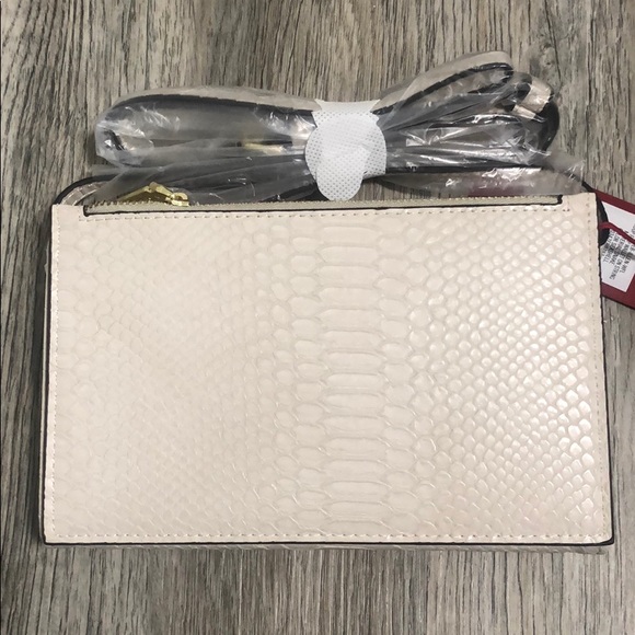 Enzo Angiolini Illen Clutch - Picture 2 of 6